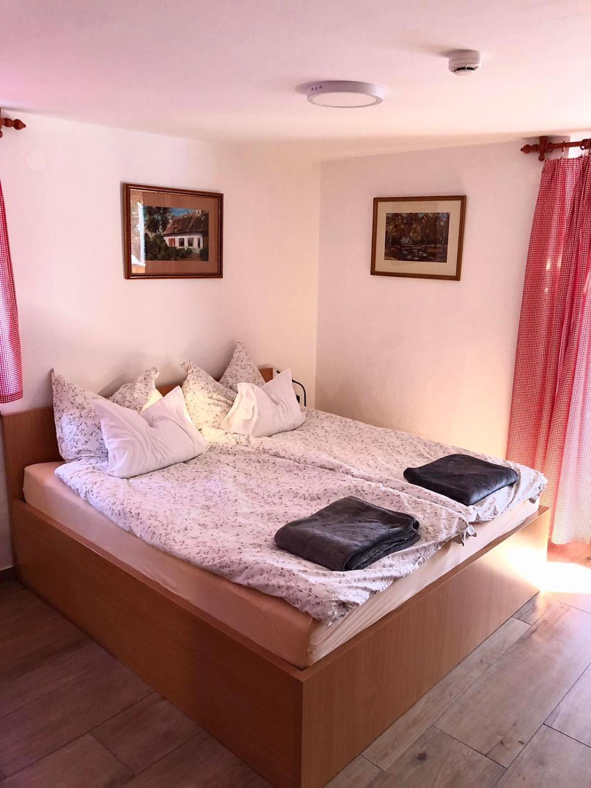 Apartments Kamp Podgrad Vransko Exterior photo