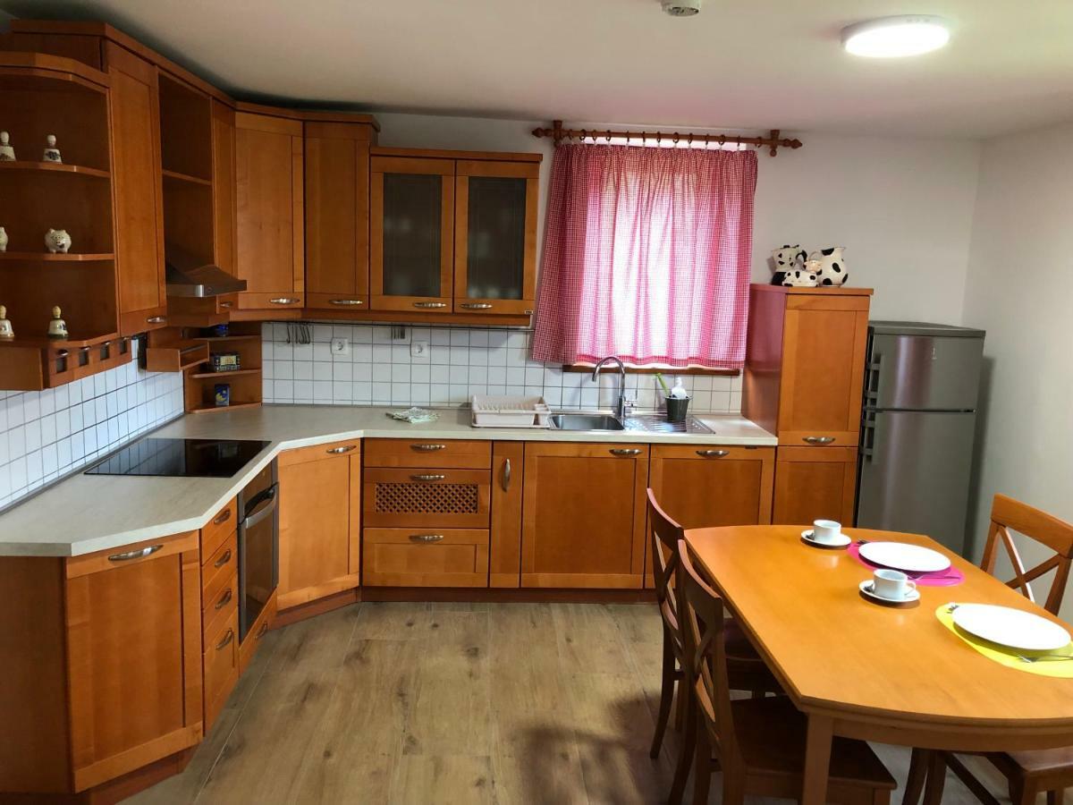 Apartments Kamp Podgrad Vransko Exterior photo
